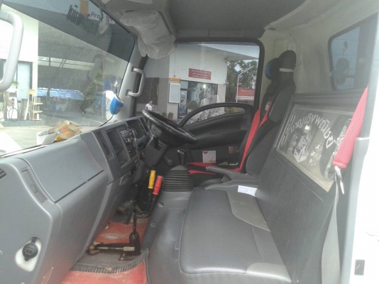 หกล้อ อีซูซุ NQR175 แรง ปี56 ดั้มสามมิตร5คิว สภาพดีสวยเดิมทั้งคัน เล่มทะเบียนพร้อมโอน