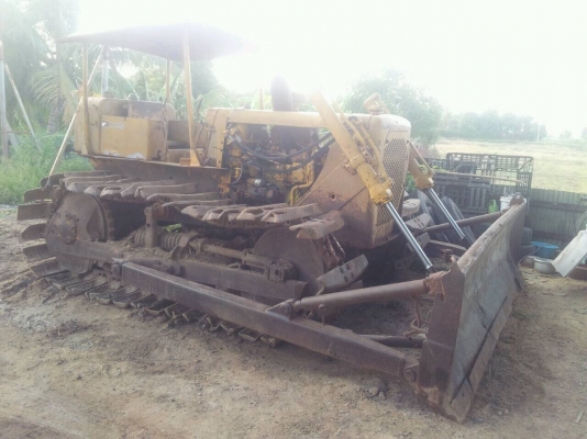 รถแทรคเตอร์ D 4 D รถแทรคเตอร์ D 4 D