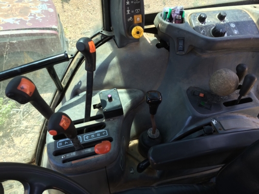 ขายรถไถ FORD TS90 2 เพลา ใบมีดดันหน้า 4 จาน เอกสารใบแจ้งจำหน่าย ราคา 750000