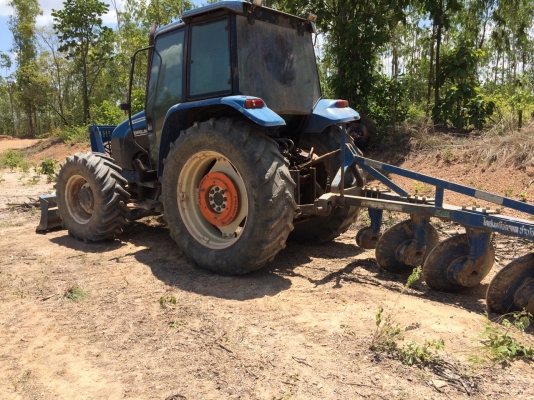 ขายรถไถ FORD TS90 2 เพลา ใบมีดดันหน้า 4 จาน เอกสารใบแจ้งจำหน่าย ราคา 750000