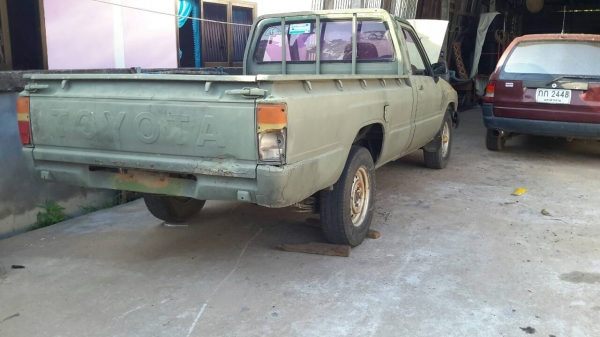 รถปิ๊กอัพโตโยต้าฮีโร้2คัน(ขายตามสภาพ) รถปิ๊กอัพโตโยต้าฮีโร้2คัน(ขายตามสภาพ)