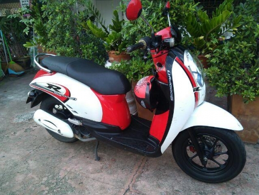 ทะเบียนสวยพร้อมรถ  honda scoopy 110i ปี52 แดงขาว ล้อโต  25,000