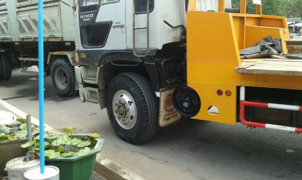 HINO 2 K 260 แรงเทนเลอร์ 2 เพลาราคาถูก1,150,000 090-772-3710 098-539-6074 HINO 2 K 260 แรงเทนเลอร์ 2 เพลาราคาถูก1,150,000 090-772-3710 098-539-6074