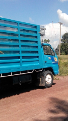 ขายหกล้อดั้มเกษตร  ISUZU  100 แรง