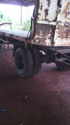 เคื่องEK100/เพลาเดียวZM ชัดชีKT925แม่-ลูกราคาพ่วละ 550000฿มี2พ่วชัดชีมีบวมนิด ยางไม่สวย 090-772-3710 098-539-6074