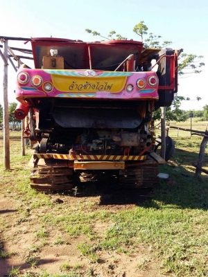 ขายรถเกี่ยวข้าว เกษตรพัฒนา เจ้าช้างไวไฟ เครื่อง210เทอร์โบ ตัวเดิน12 สภาพพร้อมใช้งาน สนใจโทร 090-8588220คุณนะ 093-3258446คุณบิว ID:narong498 หรือเข้าดูสินค้าอื่นๆได้ที่ www.truck.in.th/498 หรือเพจFacebook ณรงค์ ซื้อขายรถมือสอง (เว็บไซต์ส่วนตัว) หรือFaceboo