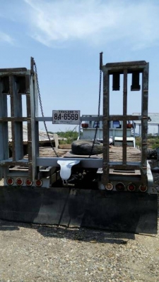 รถเทนเลอร์สิบล้อเพลาเดียว ISUZU JCMเคื่อง185วางหัวROCKEYเบรคทิพฟี่ราคา500,000 090-772-3710 098-539-6074