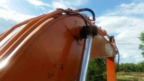 ขายรถแบคโฮ HITACHI EX200-1 สวยพร้อมใช้มีเอกสารพร้อมราคา 500,000 090-772-3710 098-539-6074