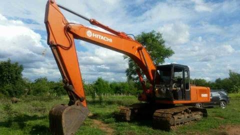 ขายรถแบคโฮ HITACHI EX200-1 สวยพร้อมใช้มีเอกสารพร้อมราคา 500,000 090-772-3710 098-539-6074