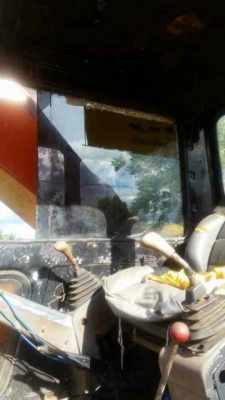 ขายรถแบคโฮ HITACHI EX200-1 สวยพร้อมใช้มีเอกสารพร้อมราคา 500,000 090-772-3710 098-539-6074