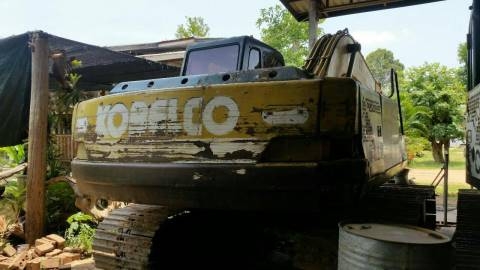 ขายรถแบค KOBELCO sk200-3เครื่องปั้มดี ไฟฟ้าตัด เอกสารใบแจ้งจำหน่ายราคา 700,000 090-772-3710 098-539-6074 ขายรถแบค KOBELCO sk200-3เครื่องปั้มดี ไฟฟ้าตัด เอกสารใบแจ้งจำหน่ายราคา 700,000 090-772-3710 098-539-6074