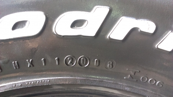 ขายยาง bf 265-75-16 2 เส้น ขายยาง bf 265-75-16 2 เส้น