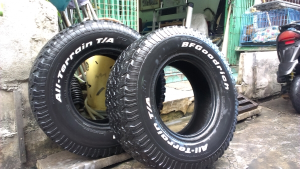 ขายยาง bf 265-75-16  2  เส้น