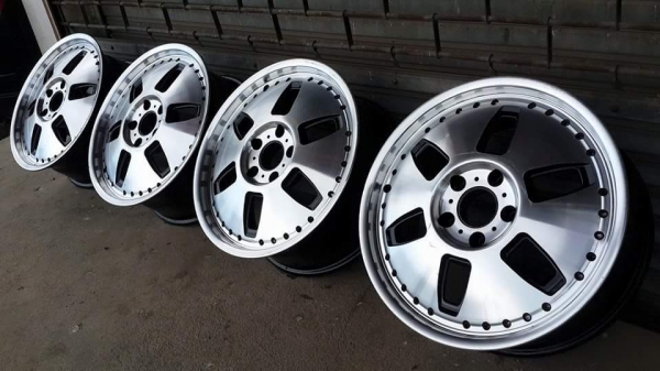 Crimson Club linea ขอบ 17 5รู114