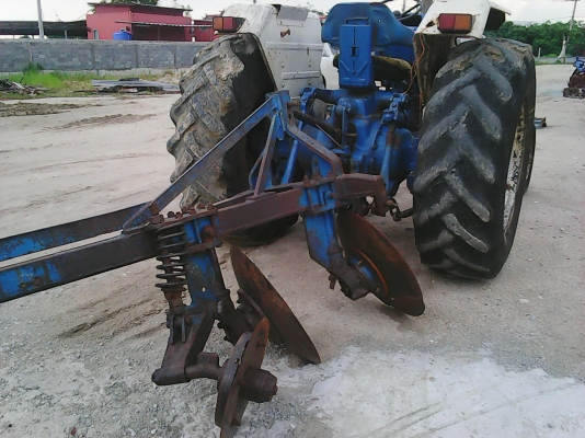 ขายรถไถ FORD 68 ถูกๆ เดิมๆๆตามสภาพตามรูปราคาตัด สอบถามได้