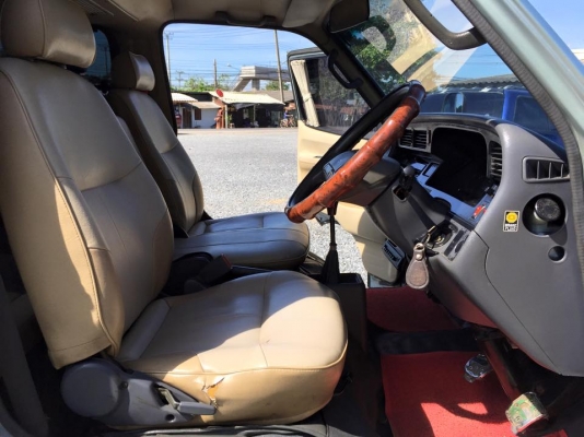 ขาย รถตู้ HIACE 2500 ปี 1994 เครื่องดี รถบางๆเลย ไม่เคยชน  ภายในสวย พวงมาลัยเพาเวอร์ แอร์เย็น