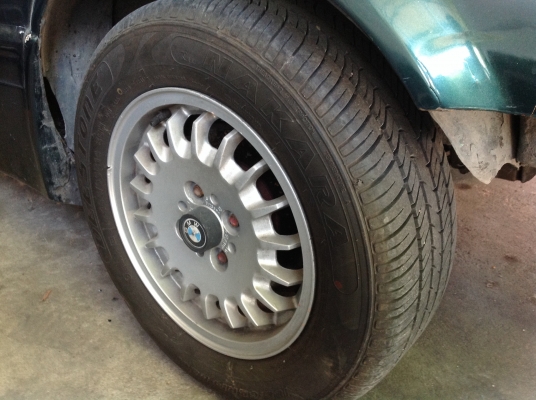 ขาย bmw e30 ขาย bmw e30