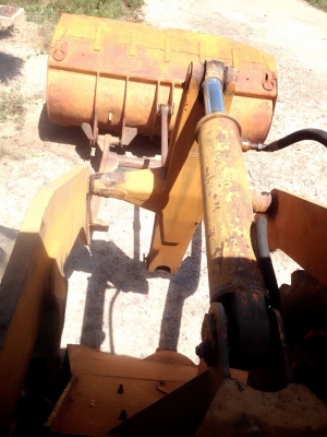 **305,000 บ.ต่อรอง/// รถตักล้อยาง JH30 เอวแข็ง **ขาย KOMATSU JH30B รถตักล้อยาง เอวแข็ง ยอดนิยม WHEEL LOADER KOMATSU JH30B รถตักล้อยาง เอวแข็ง ต่อแขน ขยายบุ้งกี๋ เรียบร้อย ตัก1-1.5คิว เครื่องเดิม ปั้มเดิม เกียร์ท็อร์ค เครื่อง DA220-4สูบ แน่นดี แรง ปั้มดี แ