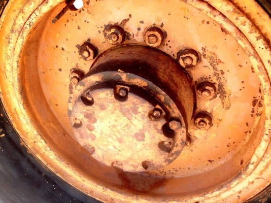 **305,000 บ.ต่อรอง/// รถตักล้อยาง JH30 เอวแข็ง **ขาย KOMATSU JH30B รถตักล้อยาง เอวแข็ง ยอดนิยม WHEEL LOADER KOMATSU JH30B รถตักล้อยาง เอวแข็ง ต่อแขน ขยายบุ้งกี๋ เรียบร้อย ตัก1-1.5คิว เครื่องเดิม ปั้มเดิม เกียร์ท็อร์ค เครื่อง DA220-4สูบ แน่นดี แรง ปั้มดี แ