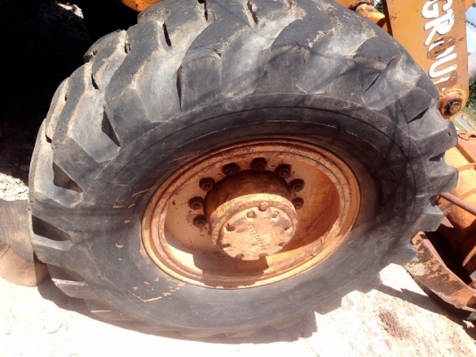 **305,000 บ.ต่อรอง/// รถตักล้อยาง JH30 เอวแข็ง **ขาย KOMATSU JH30B รถตักล้อยาง เอวแข็ง ยอดนิยม WHEEL LOADER KOMATSU JH30B รถตักล้อยาง เอวแข็ง ต่อแขน ขยายบุ้งกี๋ เรียบร้อย ตัก1-1.5คิว เครื่องเดิม ปั้มเดิม เกียร์ท็อร์ค เครื่อง DA220-4สูบ แน่นดี แรง ปั้มดี แ