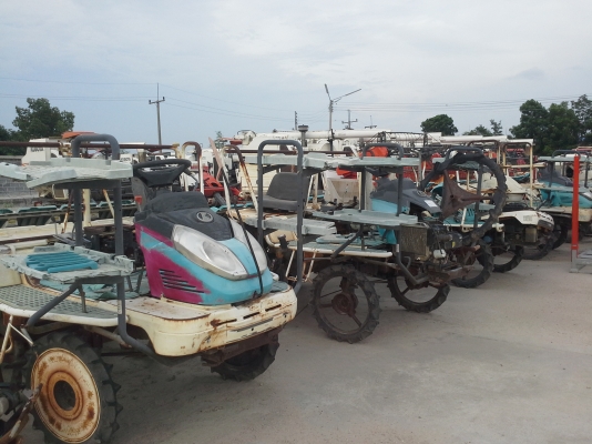 รถดำนานั่งขับ 6 แถว ราคา 27,000 บาท(ตามสภาพ)