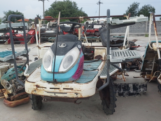 รถดำนานั่งขับ 6 แถว ราคา 27,000 บาท(ตามสภาพ) รถดำนานั่งขับ 6 แถว ราคา 27,000 บาท(ตามสภาพ)