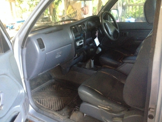 ขายรถกระบะ  toyota  tiger  2.5  ปี  44  สภาพพร้อมใช้  แอร์หนาว