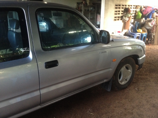 ขายรถกระบะ  toyota  tiger  2.5  ปี  44  สภาพพร้อมใช้  แอร์หนาว