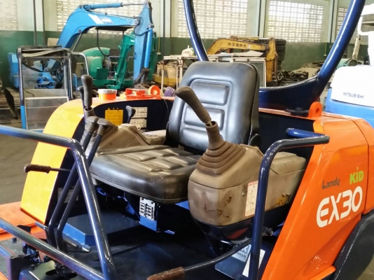 ขาย รถขุด HITACHI รุ่น EX30 มือสองญี่ปุ่น แทร็กยาง สภาพใหม่ สลักแน่นทั้งคัน เครื่องยนต์ อีซูซุ รุ่น 3KR2 ปั้มนิ้ว มือถือ/LINE ID : 0818753444 ขาย รถขุด HITACHI รุ่น EX30 มือสองญี่ปุ่น แทร็กยาง สภาพใหม่ สลักแน่นทั้งคัน เครื่องยนต์ อีซูซุ รุ่น 3KR2 ปั้มนิ้ว มือถือ/LINE ID : 0818753444