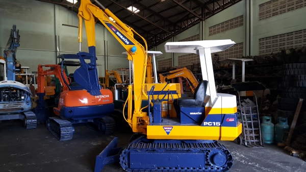 ขาย รถขุด KOMATSU รุ่น PC15 มือสองญี่ปุ่น สวย พร้อมใช้งาน มือถือ/LINE ID: 0818753444 ขาย รถขุด KOMATSU รุ่น PC15 มือสองญี่ปุ่น สวย พร้อมใช้งาน มือถือ/LINE ID: 0818753444