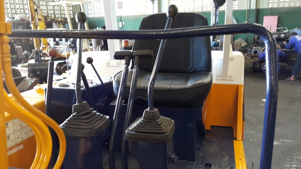 ขาย รถขุด KOMATSU รุ่น PC15 มือสองญี่ปุ่น สวย พร้อมใช้งาน มือถือ/LINE ID: 0818753444 ขาย รถขุด KOMATSU รุ่น PC15 มือสองญี่ปุ่น สวย พร้อมใช้งาน มือถือ/LINE ID: 0818753444