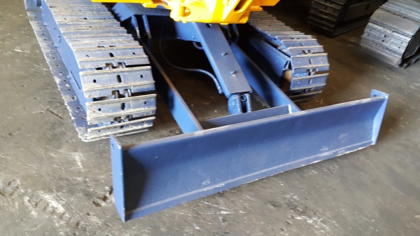 ขาย รถขุด KOMATSU รุ่น PC15 มือสองญี่ปุ่น สวย พร้อมใช้งาน มือถือ/LINE ID: 0818753444 ขาย รถขุด KOMATSU รุ่น PC15 มือสองญี่ปุ่น สวย พร้อมใช้งาน มือถือ/LINE ID: 0818753444