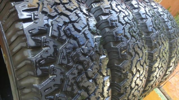 ขายยาง bf all 265/70/16 สวยๆครับ