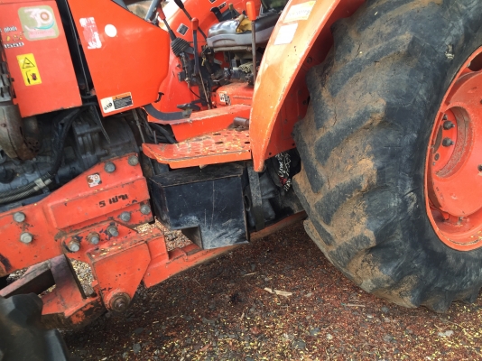 รถไถ Kubota M7040 70แรง 2เพลา 4*4 พร้อมดันหน้าผานหลัง7ใบ