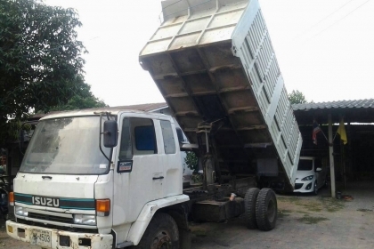 ขาย 6ล้อ ดั้มใหญ่ๆ อิซูสุ ร๊อกกี้195(6HE1)รถฝากขายอยู่สุพรรณสนใจโทรมาจะให้เบอร์ติดต่อโดยตรง)  แอร์ เพาเวอร์ เบรคทิพฟี่ ยาง900 ขอบ20 ช่วงล่างดี เครื่องแน่นแรงสะใจ แชสซีงามๆเดิมๆทั้งเส้น พร้อมใช้งาน เล่มทะเบียนพร้อมโอน