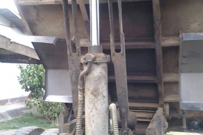 ขาย 6ล้อ ดั้มใหญ่ๆ อิซูสุ ร๊อกกี้195(6HE1)รถฝากขายอยู่สุพรรณสนใจโทรมาจะให้เบอร์ติดต่อโดยตรง)  แอร์ เพาเวอร์ เบรคทิพฟี่ ยาง900 ขอบ20 ช่วงล่างดี เครื่องแน่นแรงสะใจ แชสซีงามๆเดิมๆทั้งเส้น พร้อมใช้งาน เล่มทะเบียนพร้อมโอน