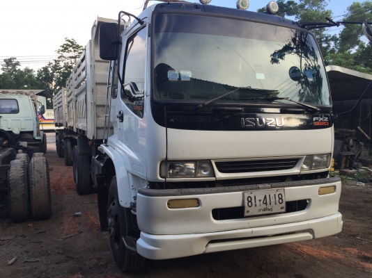 10ล้อดั้ม270แรงยูโร2...มีระบบลาก ใช้6แสนกว่ากิโล รถสวย สภาพดี เล่มพร้อม