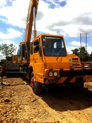 ขายเครน 10ล้อ 20ตัน ยี่ห้อtadano tl201 ปั้ม 3 ตอน