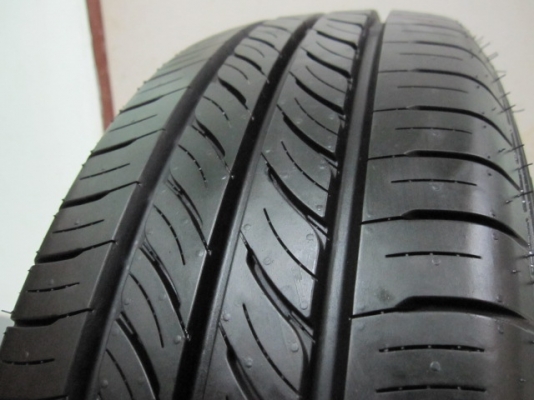 ขายยางติดรถป้ายแดง Dunlop ขอบ 15 ขนาด 185 60R 15 ราคาถูกๆ