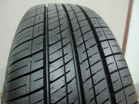ขายยางติดรถป้ายแดงปี 15 ยี่ห้อ Dunlop ขนาด 175 65R 14
