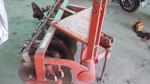 จัดส่งเมืองรถม้า จ.ลำปางขายผาน6ใบใหญ่24นิ้ว ไถเข้าดี สภาพพร้อมใช้งานคับ ใส่กับM50-70 รุ่น47ก็ใส่ได้ครับ