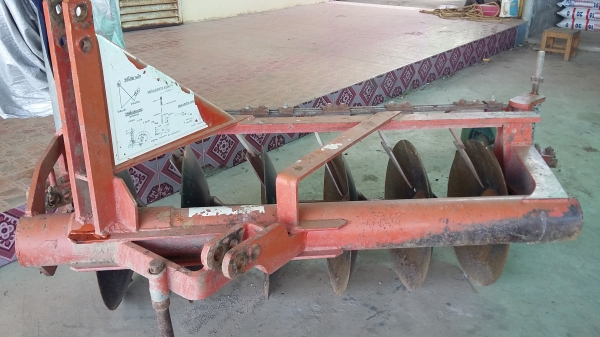 จัดส่งเมืองรถม้า จ.ลำปางขายผาน6ใบใหญ่24นิ้ว ไถเข้าดี สภาพพร้อมใช้งานคับ ใส่กับM50-70 รุ่น47ก็ใส่ได้ครับ