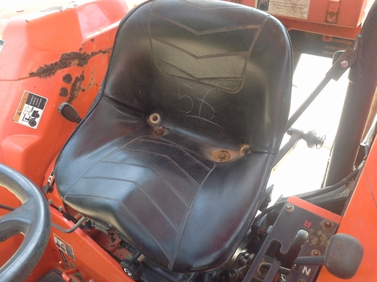 รถไถคูโบต้าขนาด 45 แรงม้า 2 เพลา ราคา 295,000 บาท