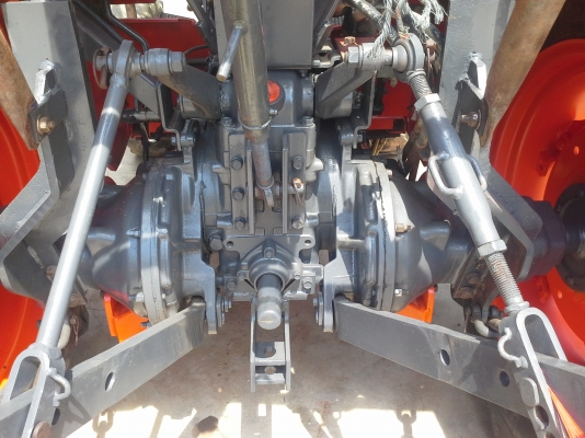 รถไถคูโบต้าขนาด 45 แรงม้า 2 เพลา ราคา 295,000 บาท