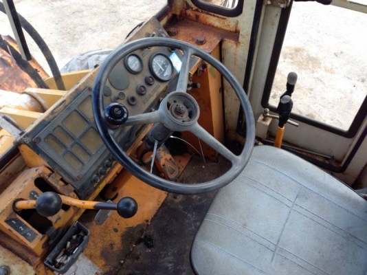 ขาย Komatsu 510 นำเข้าจากญี่ปุ่น 090-986-2521 อ๊อบ