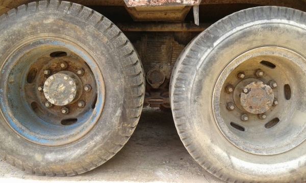 10ล้อเพลาเดียว175แรง Fvm12MY-K-3604882 ปี2538 เครื่อง6BG1-