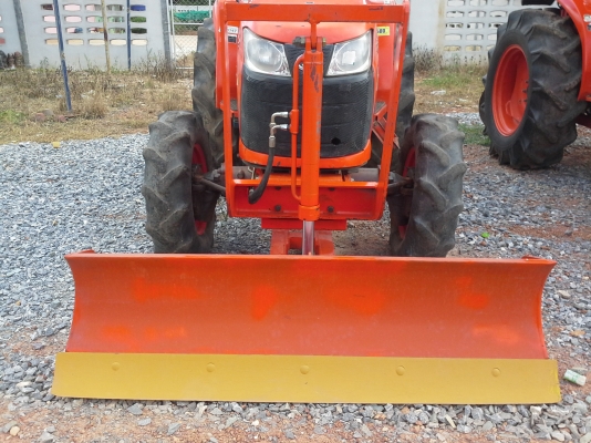 รถไถขนาด 36 แรงม้า ราคาเงินสด 275,000 บาท