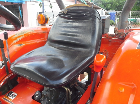 รถไถขนาด 36 แรงม้า ราคาเงินสด 275,000 บาท