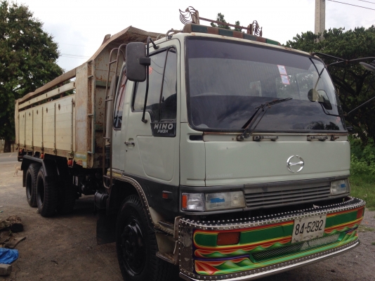 ขายHINO3H. 2เพลาดั้มเครื่องเดิมทุกอย่างเดิมๆหมดหัวสวยไม่เคยทำสี กระบะเนียม