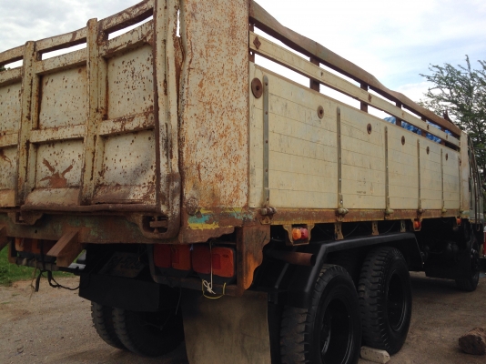 ขายHINO3H. 2เพลาดั้มเครื่องเดิมทุกอย่างเดิมๆหมดหัวสวยไม่เคยทำสี กระบะเนียม